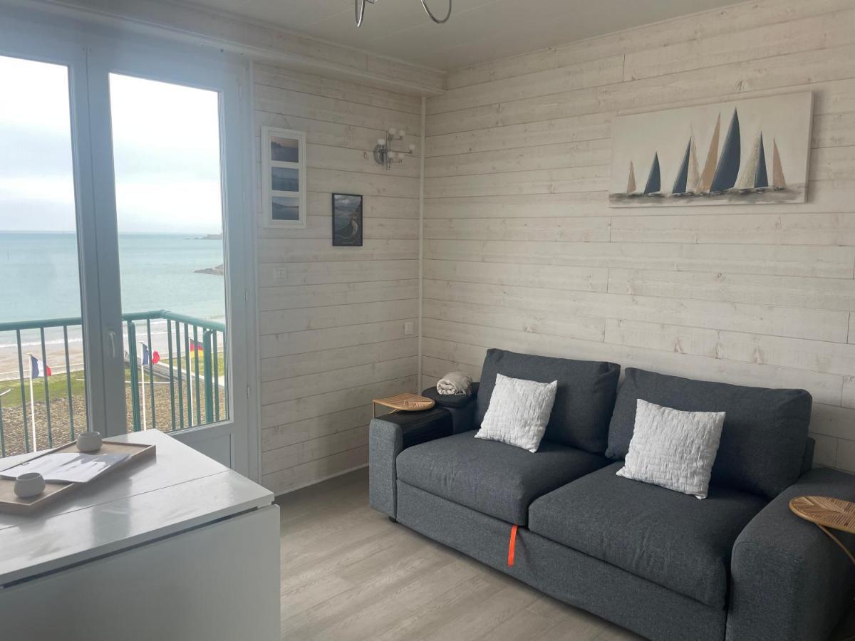 Studio Centre Belle Vue Mer 디나르 외부 사진